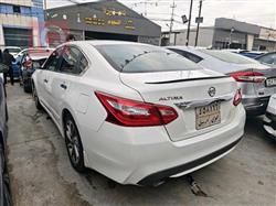 نيسان ألتيما